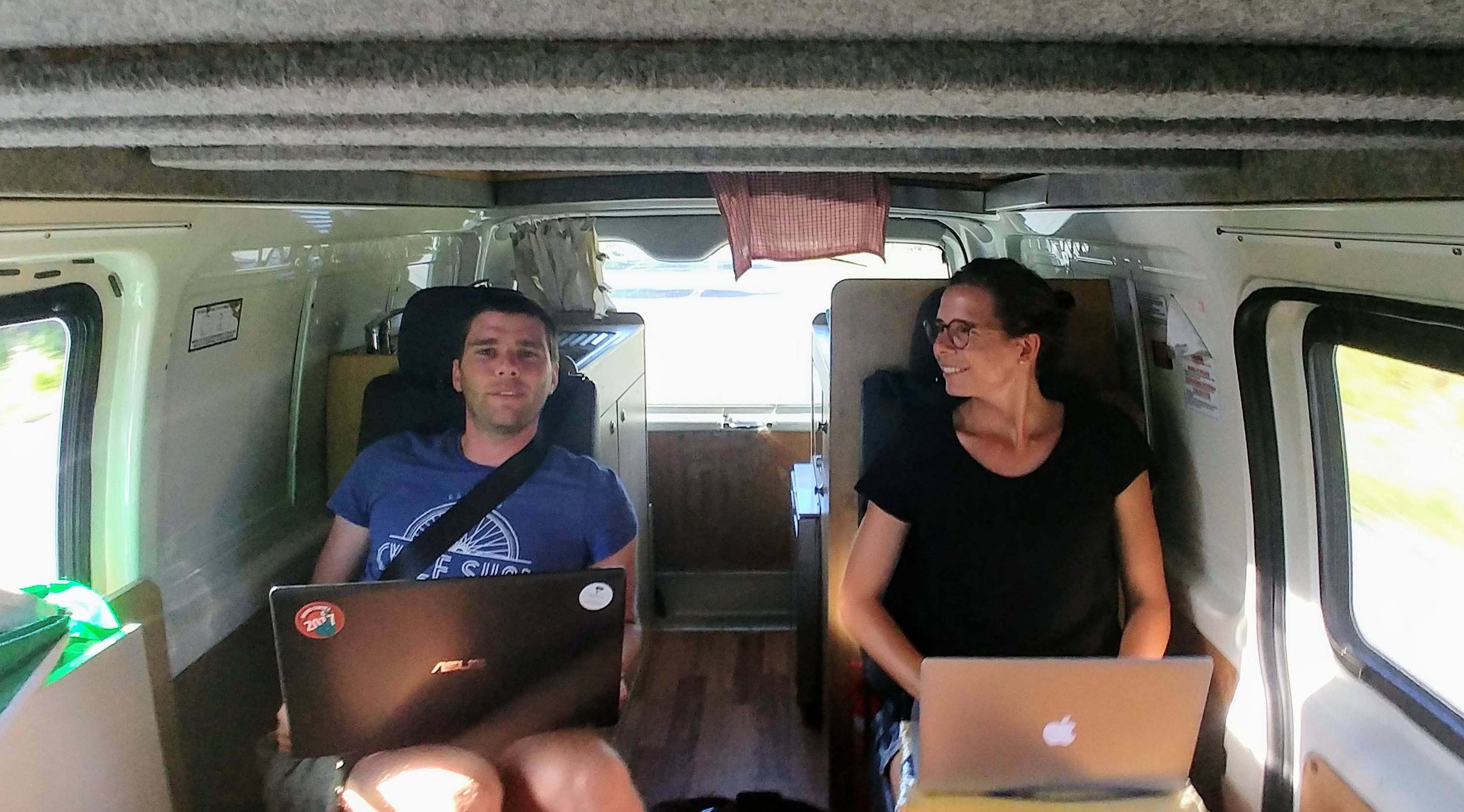 Ca bosse dur dans le van